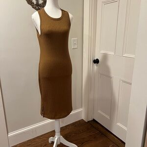 Sleeveless Brown Ribbed Dress
